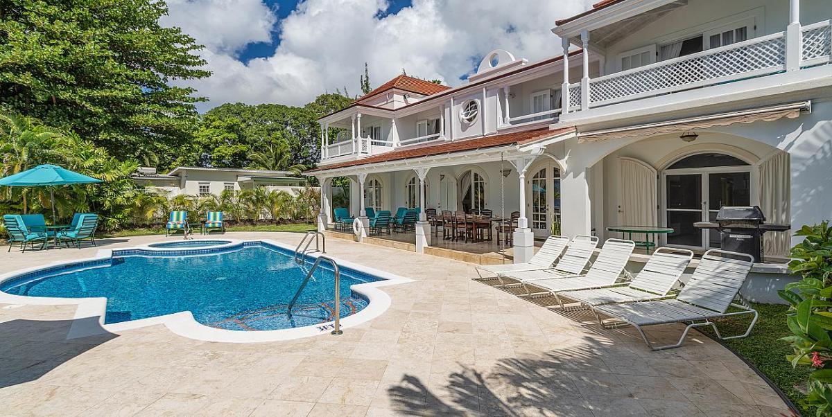 Beachfront villas to rent in Barbados